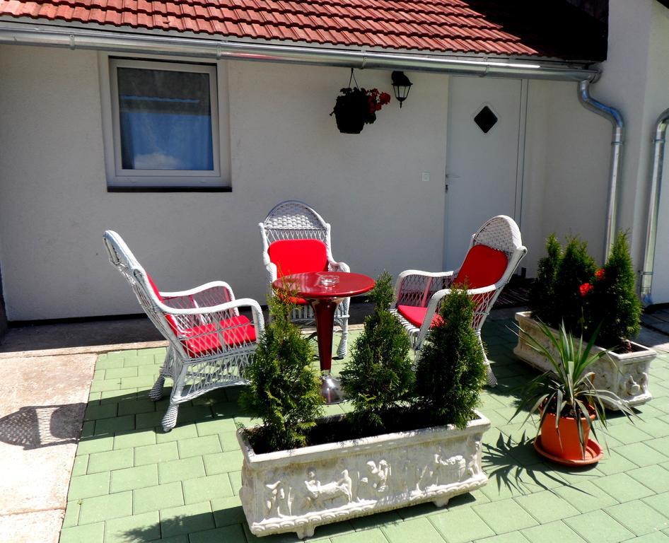 Apartments Jurasic Ogulin Exteriör bild